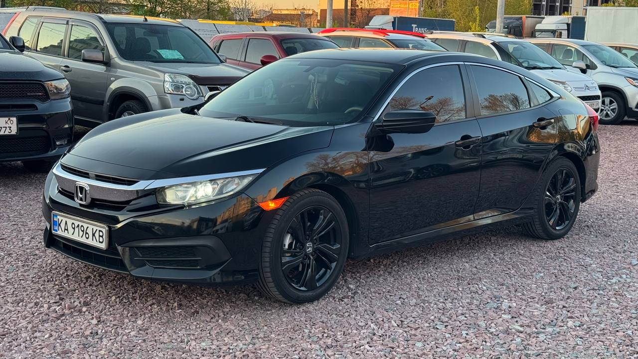 Honda Civic — фото 1
