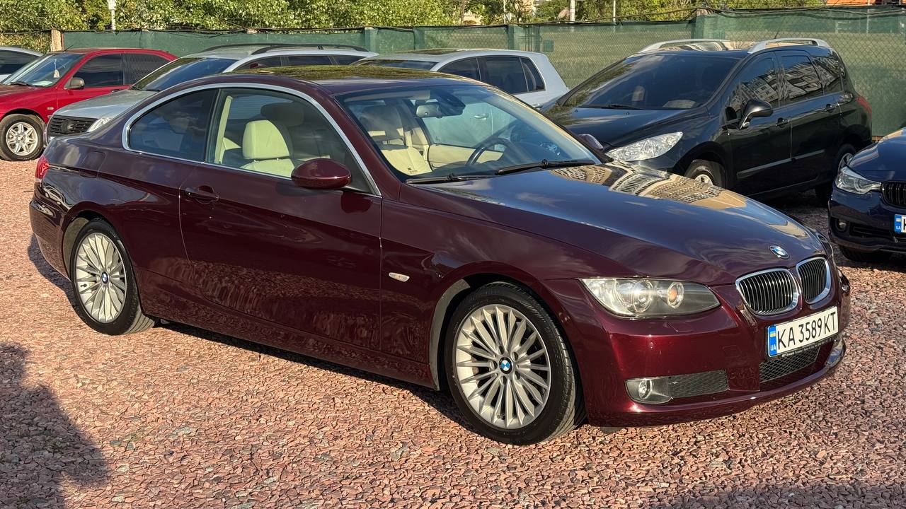 BMW 325 Xi E92 — фото 1