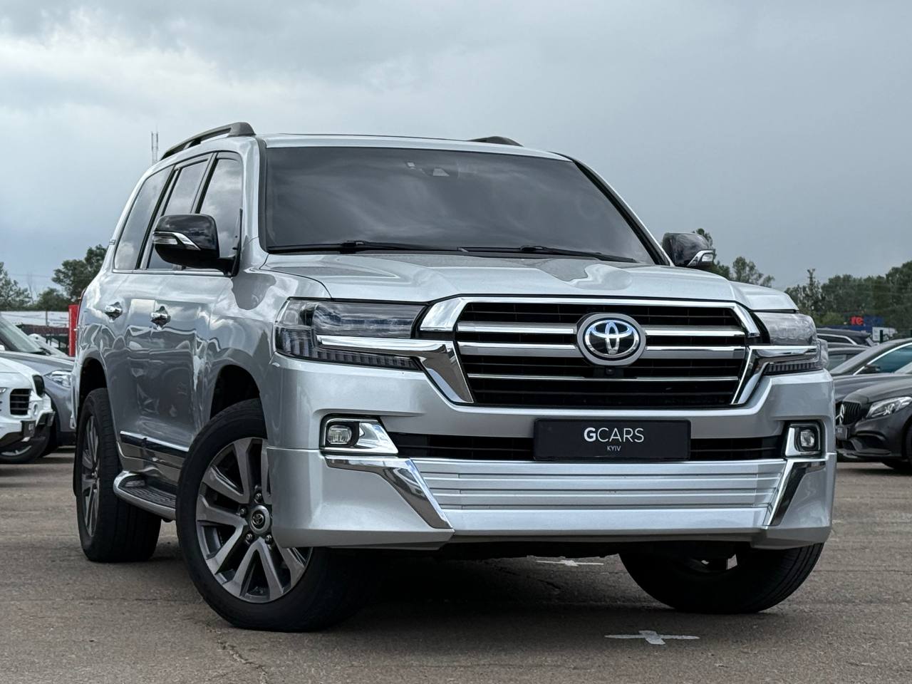 Toyota Land Cruiser 200