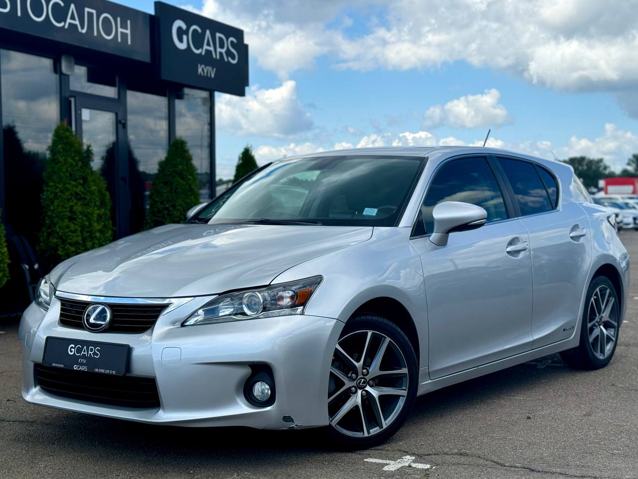 Lexus CT — фото 1