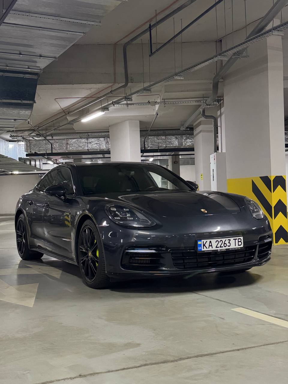 Porsche Panamera — фото 1