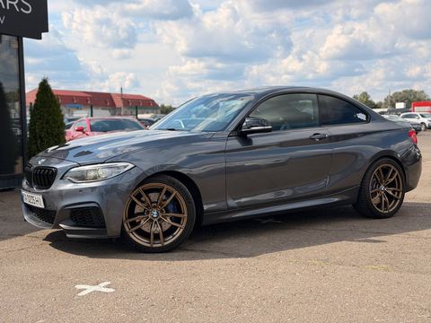BMW M235i