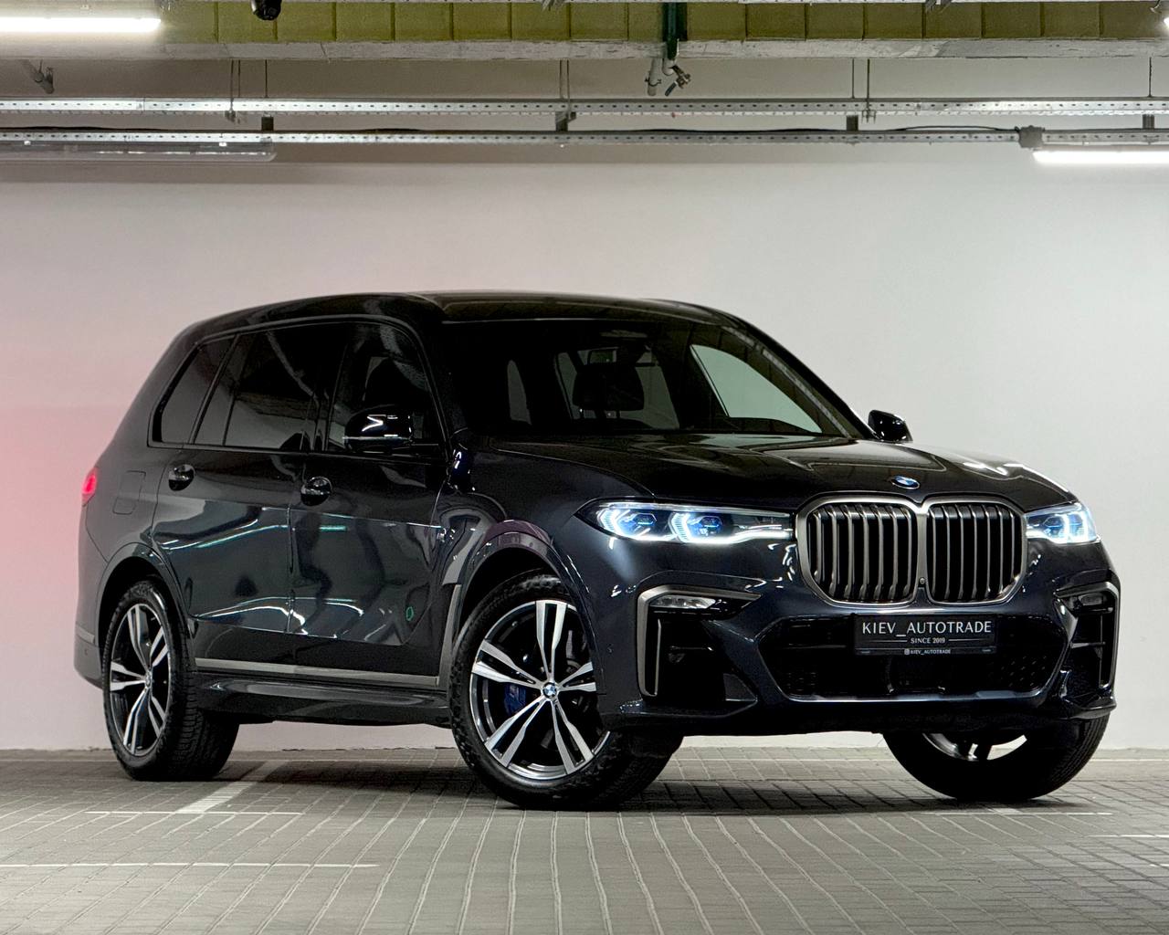 BMW X7 M50d OFFICIAL — фото 1
