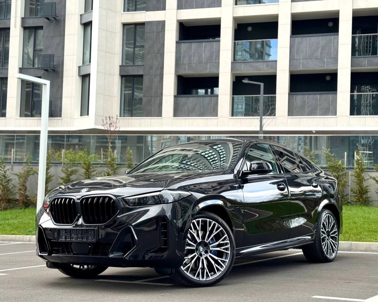 BMW X6 xDrive40d RESTYLING — фото 1