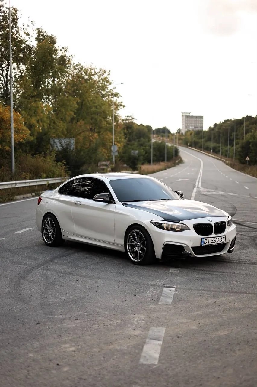 BMW M235i — фото 1