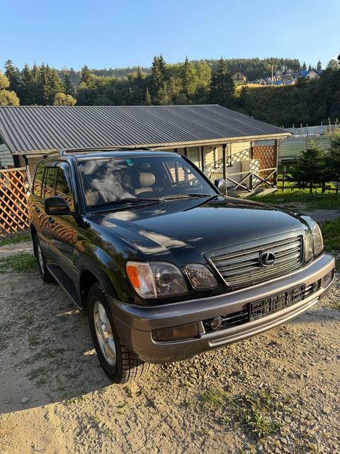 Lexus LX