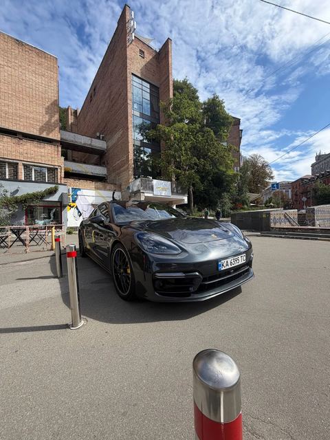 Porsche Panamera GTS — фото 1