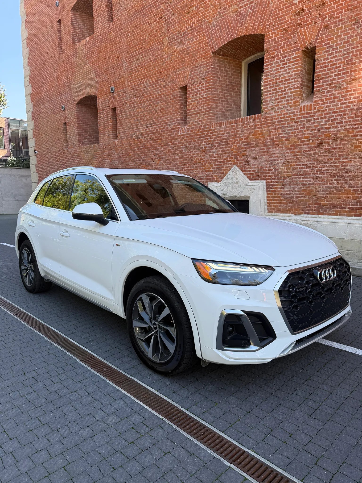 Audi Q5 — фото 1