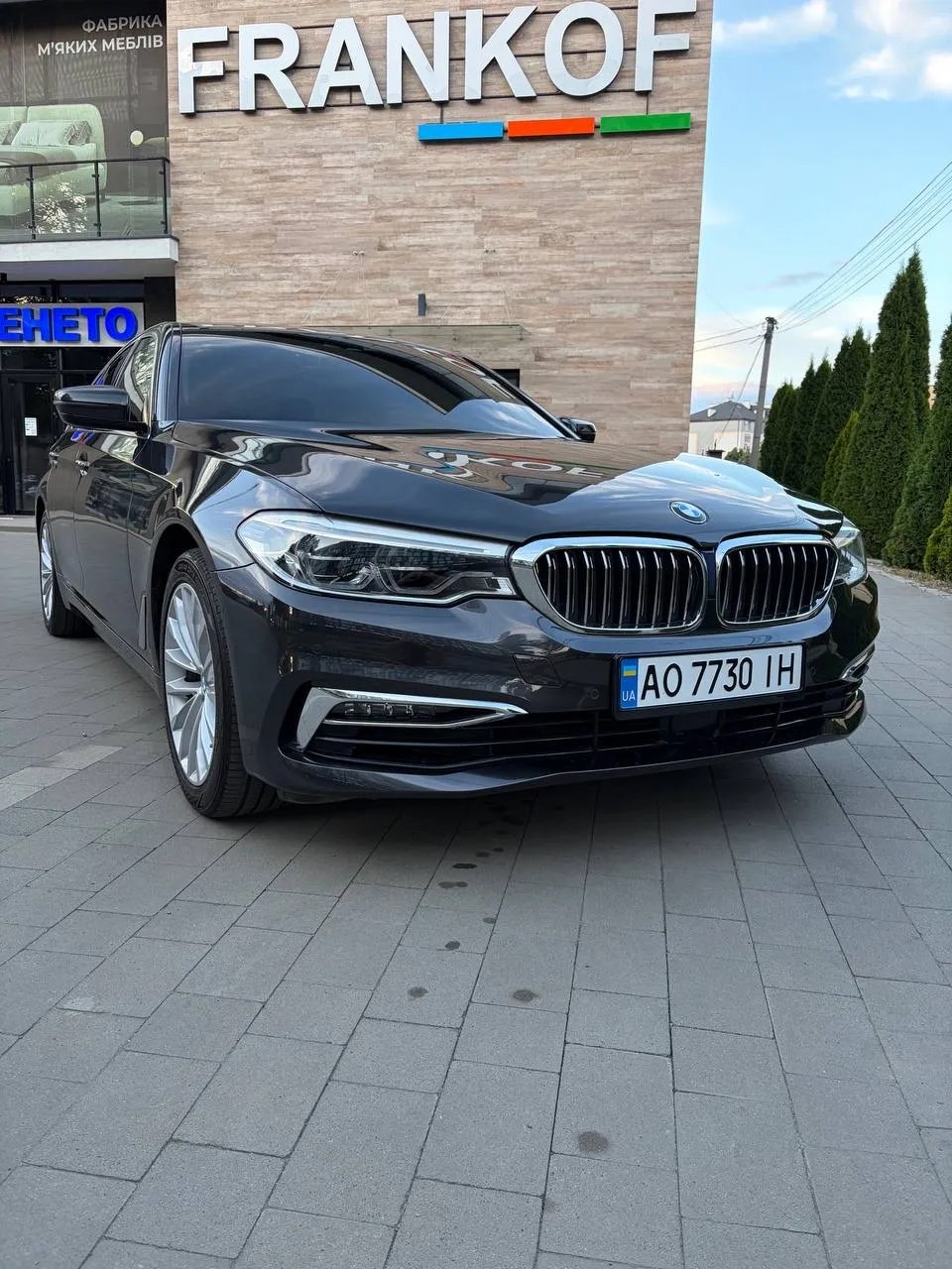 BMW 5Series 520d xDrive — фото 1