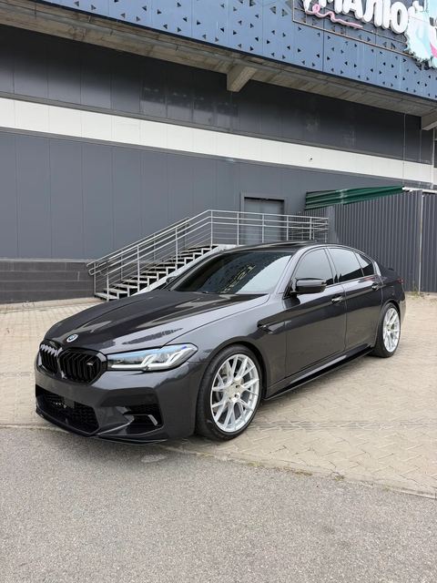 BMW 540i