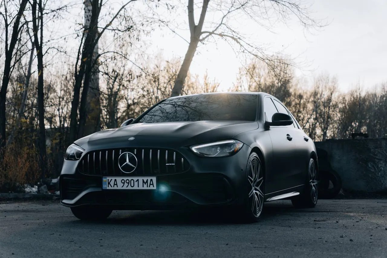 Mercedes-Benz Amg C 43 — фото 1