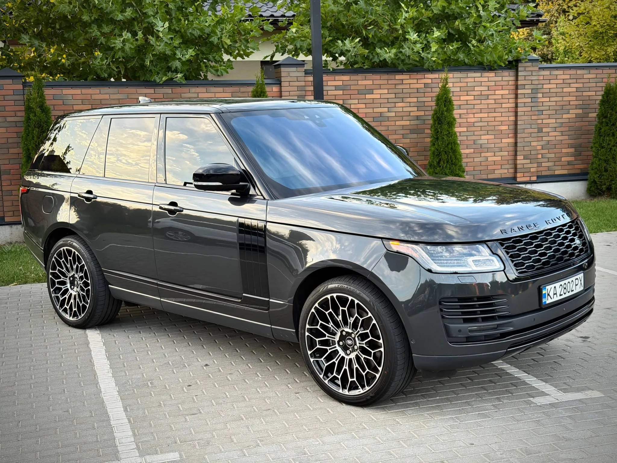 Land Rover Range Rover — фото 1
