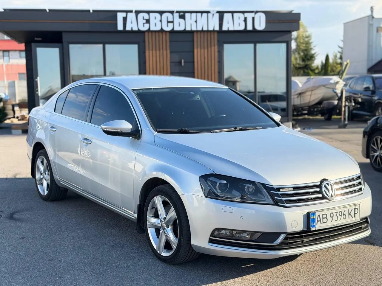 Volkswagen Passat — фото 1