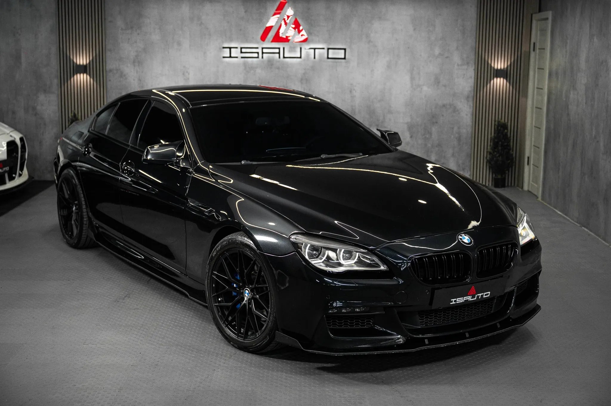 BMW 640i — фото 1