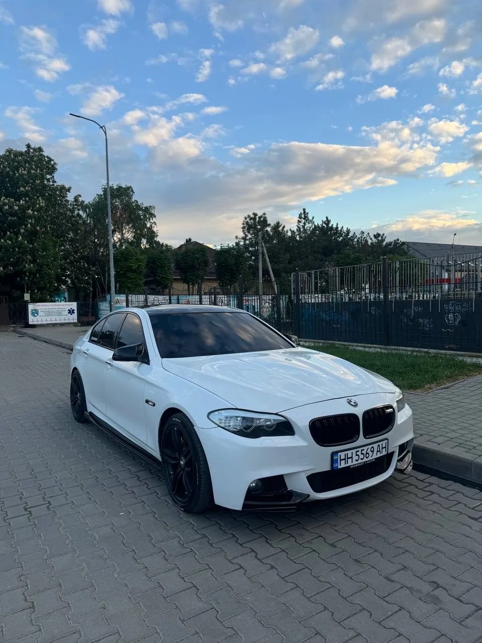 BMW 535i — фото 1