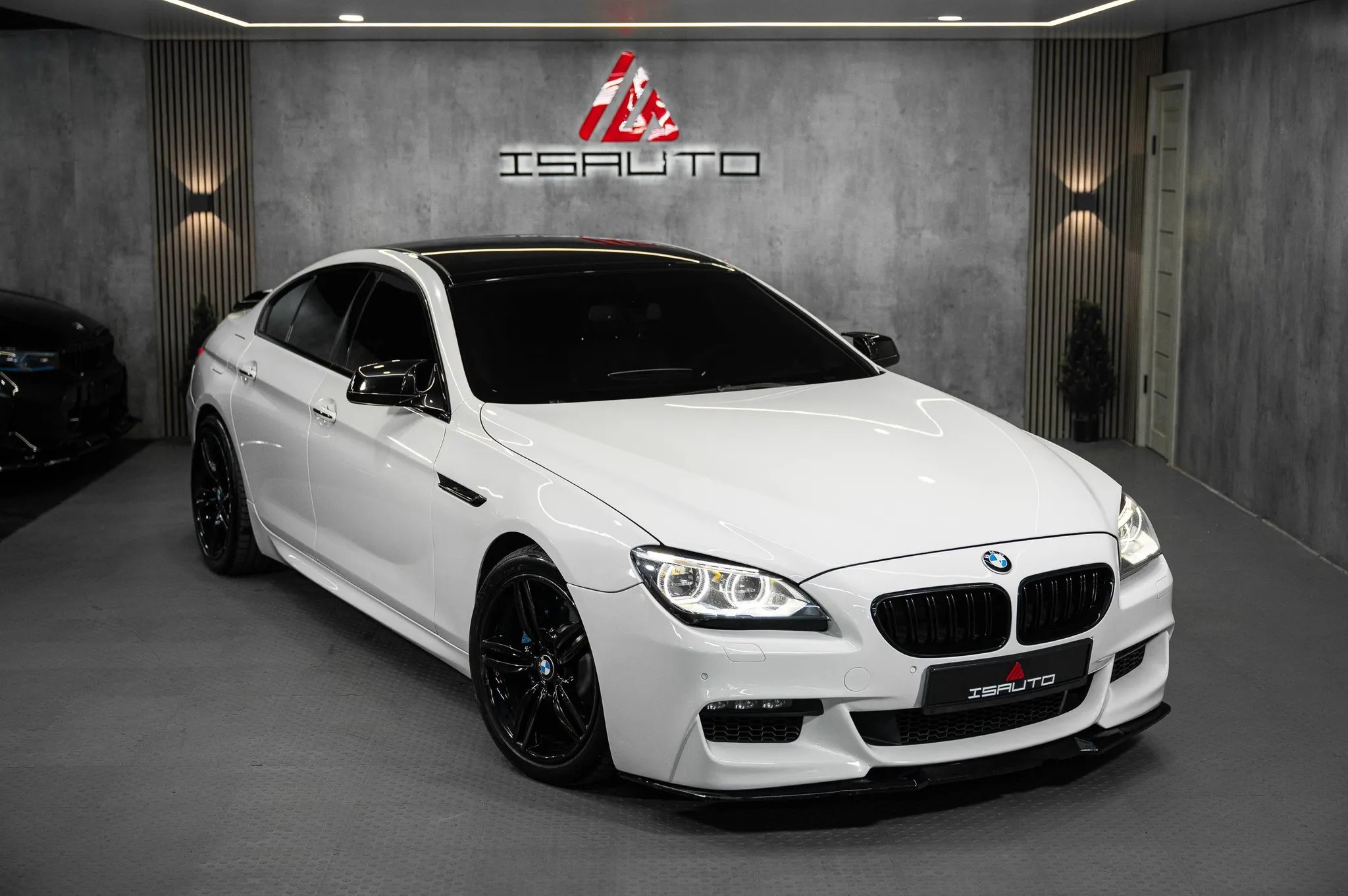 BMW 640i — фото 1