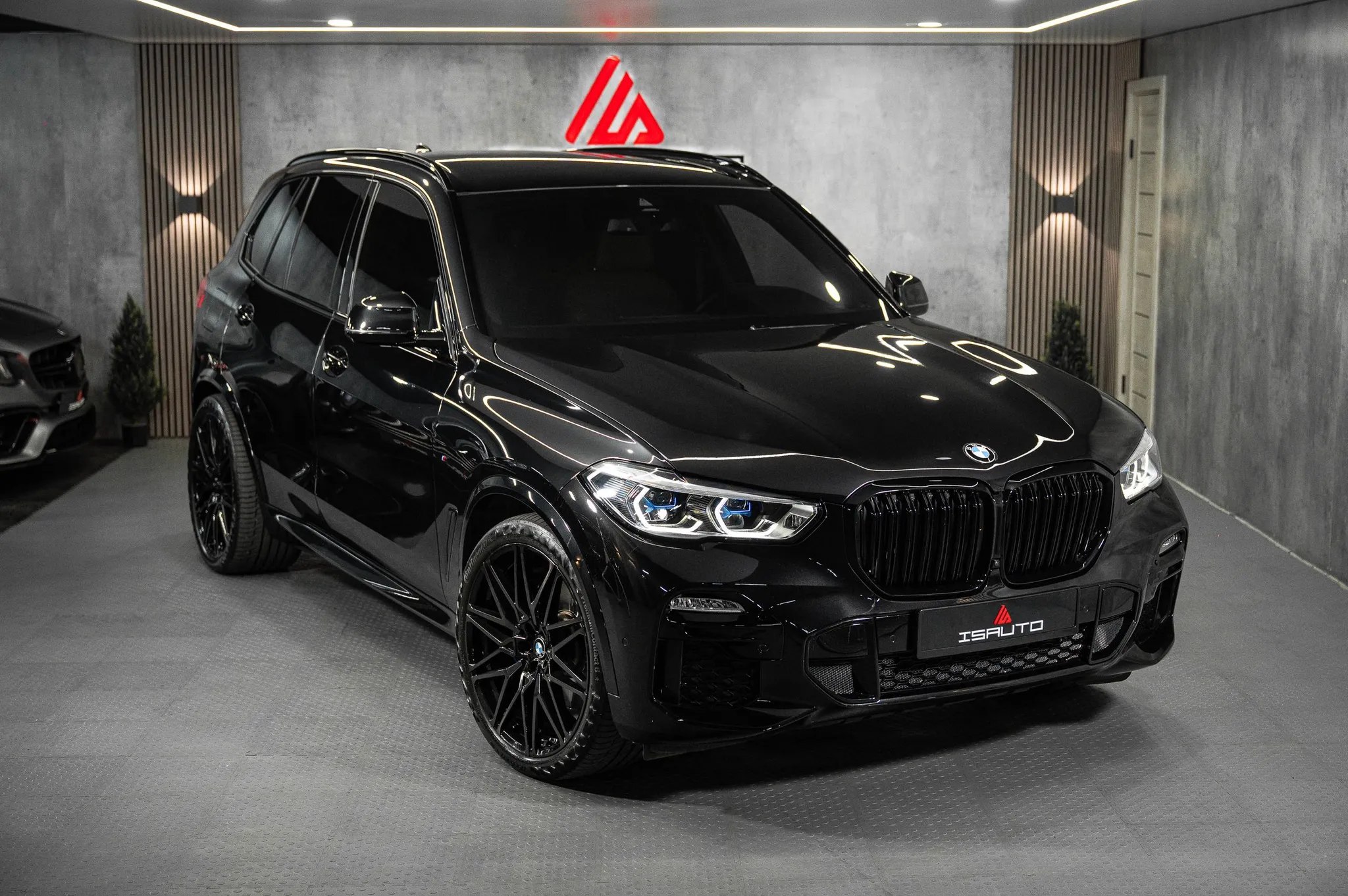 BMW X5 — фото 1