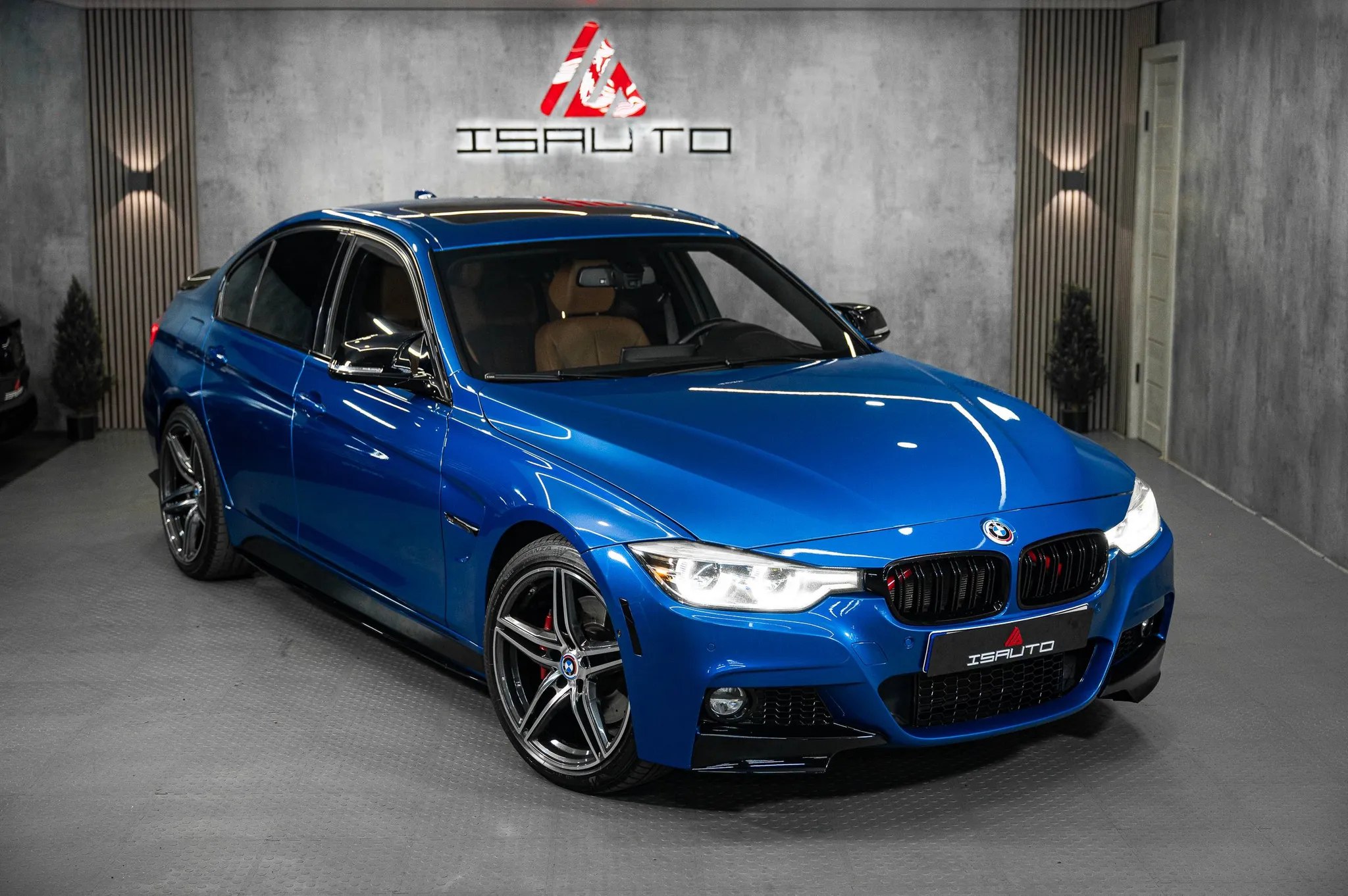 BMW 340i — фото 1