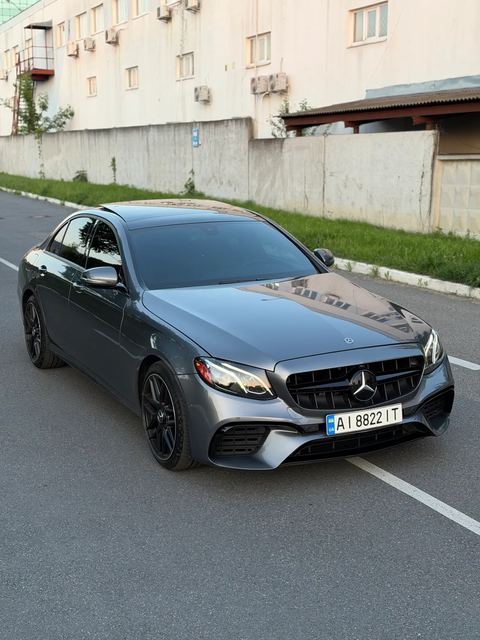 Mercedes-Benz EClass E300 4Matic