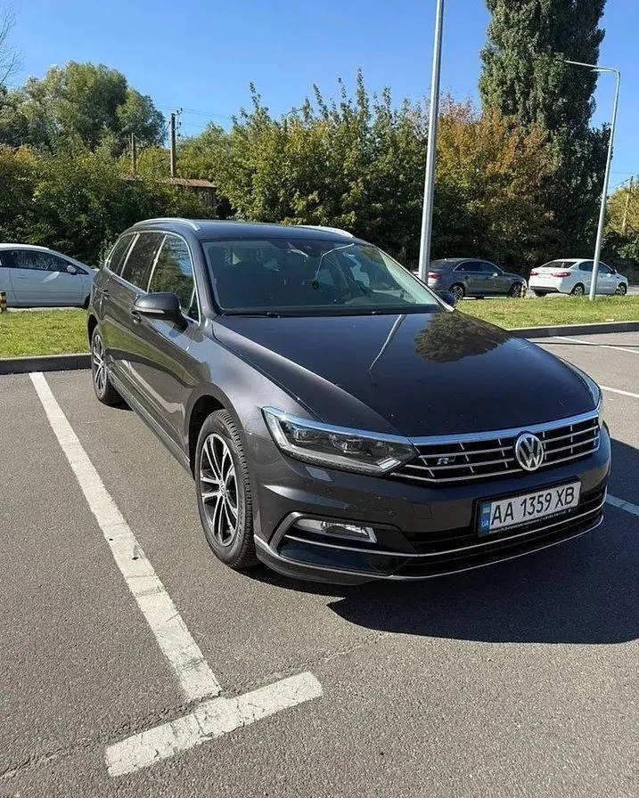Volkswagen Passat Variant — фото 1