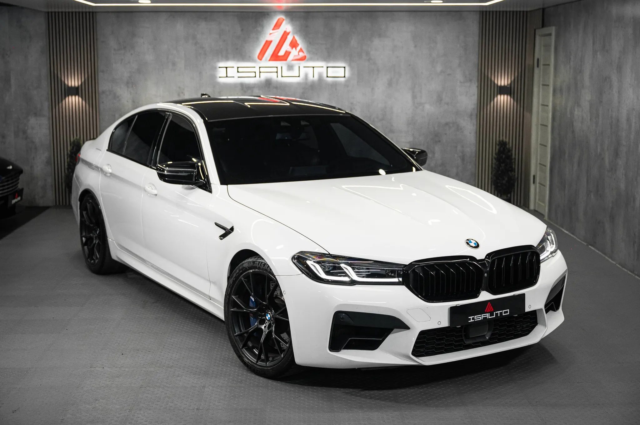 BMW M5 Competition — фото 1