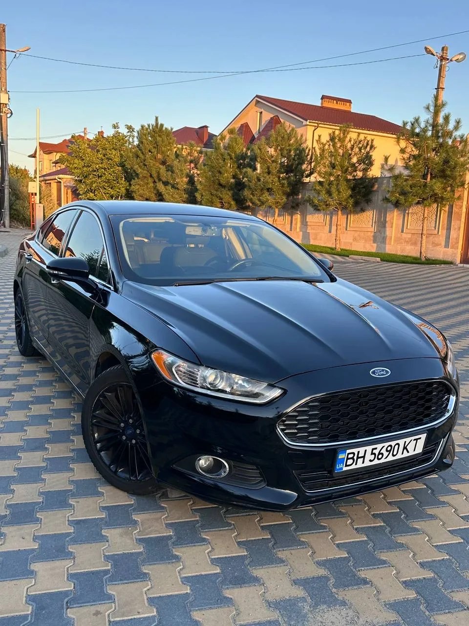 Ford Fusion — фото 1