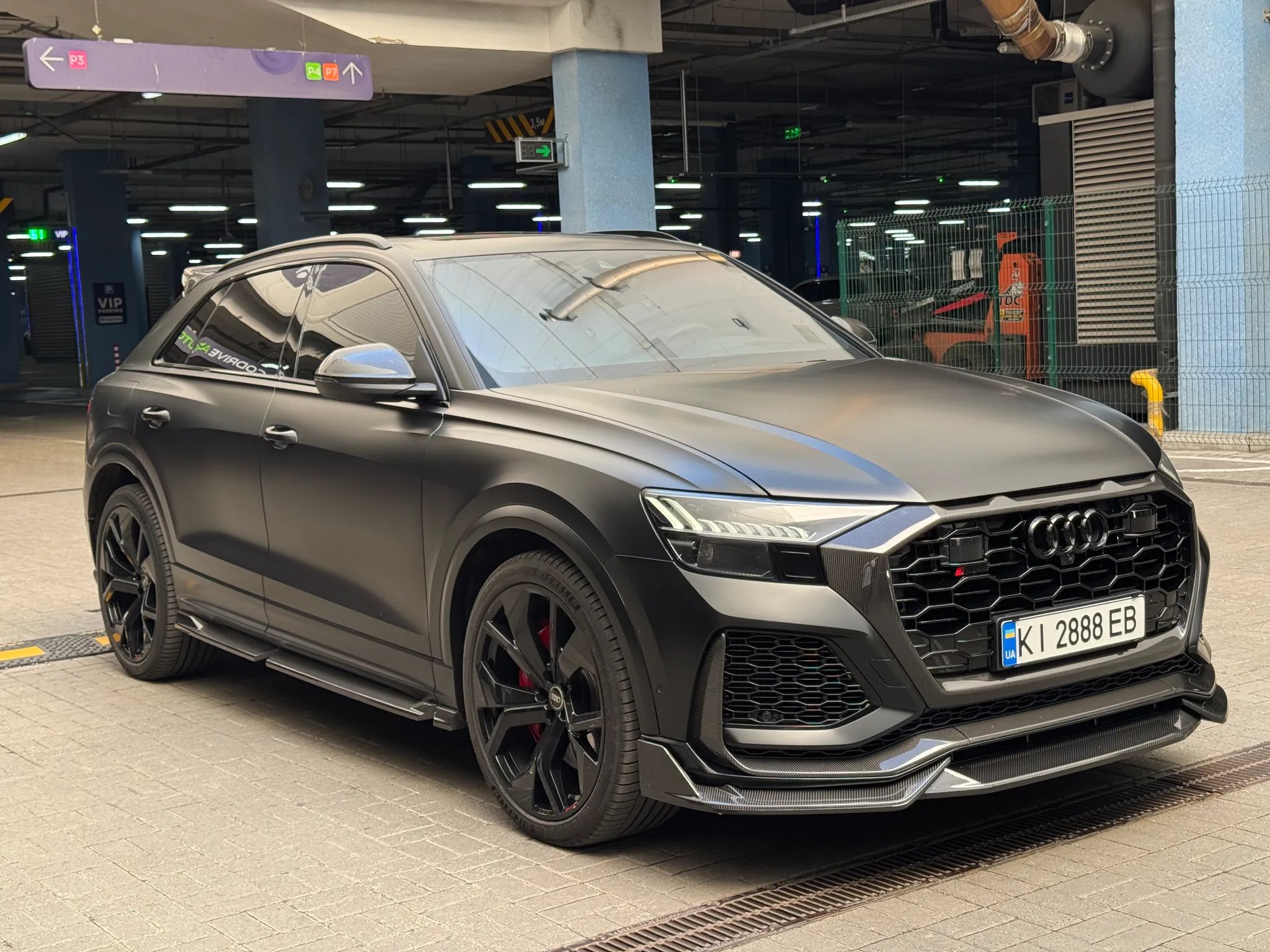 Audi RSQ8 Exclusive — фото 1