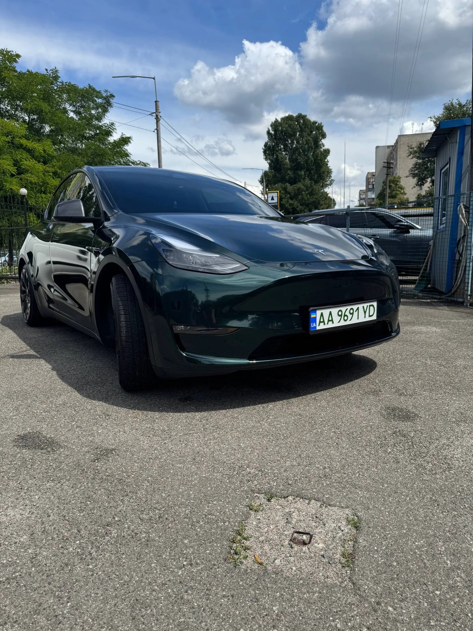 Tesla Model Y — фото 1