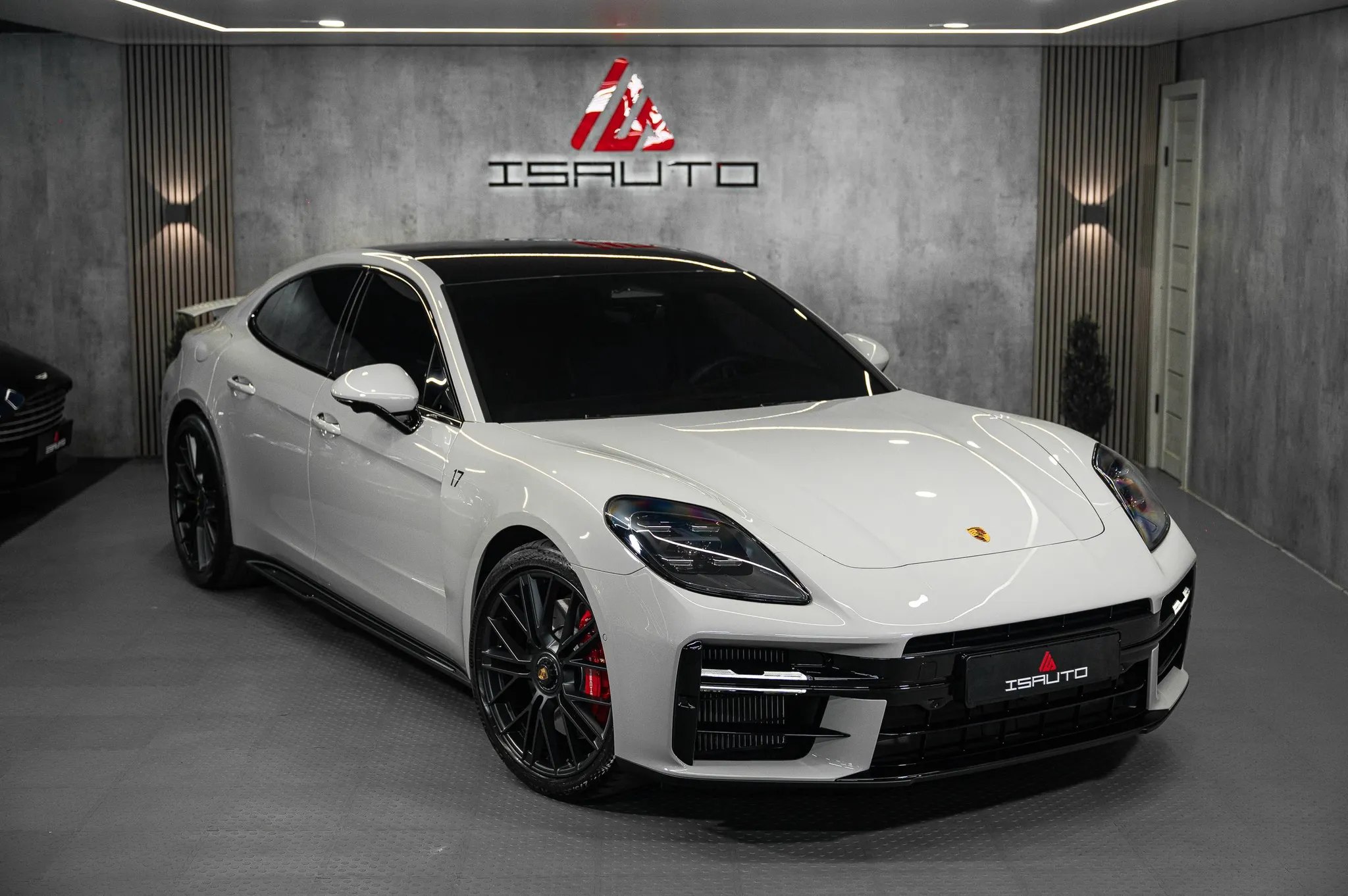 Porsche Panamera GTS — фото 1