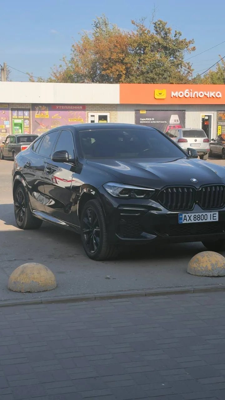 BMW X6 40i — фото 1