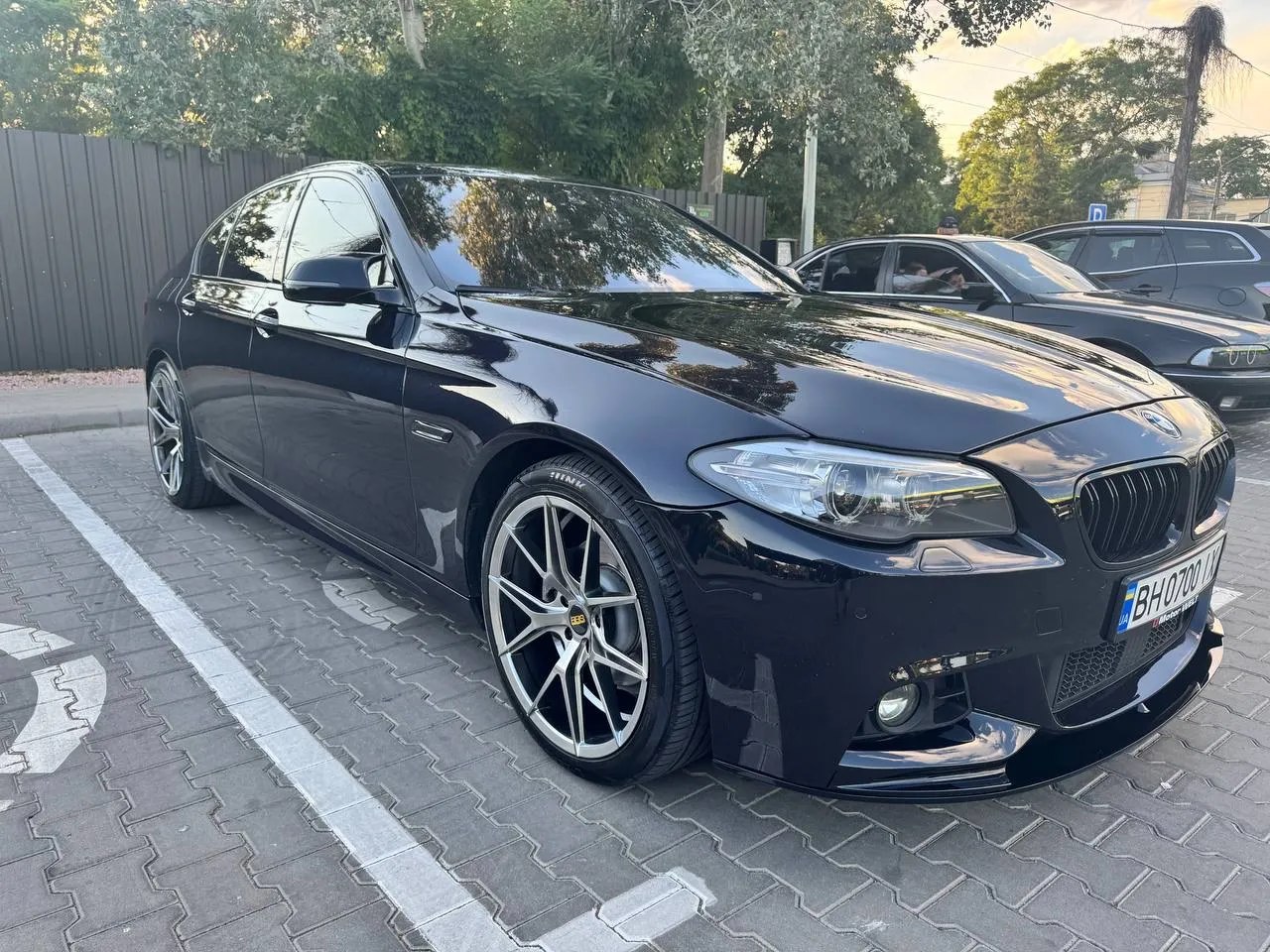 BMW 5Series 520d xdrive — фото 1