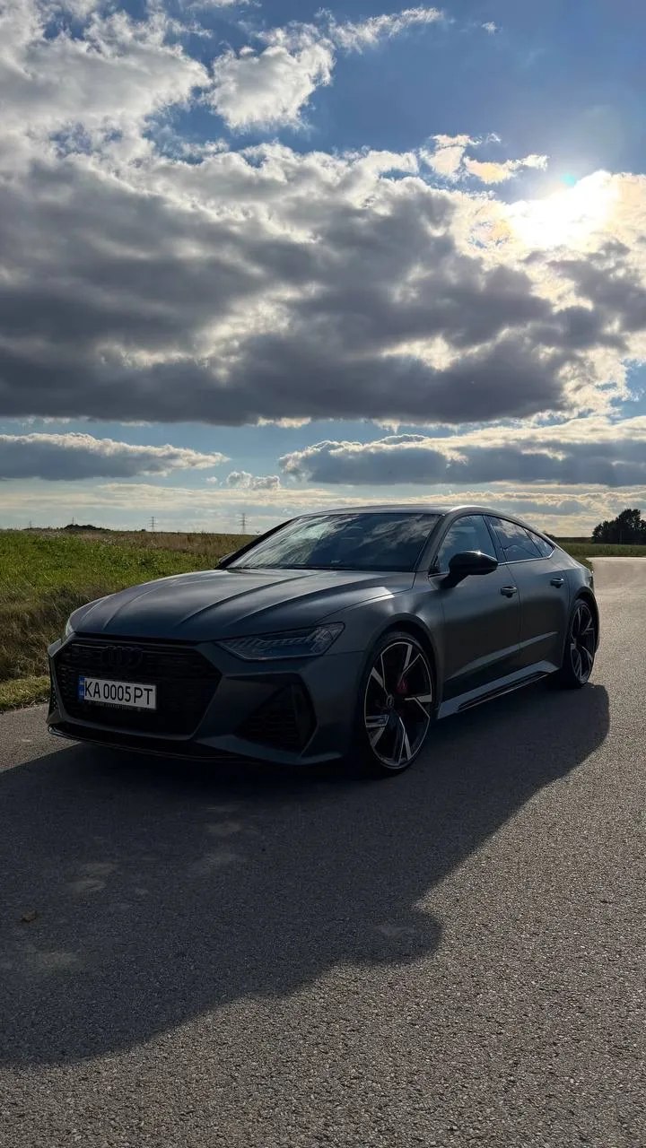 Audi RS7 Sportback — фото 1