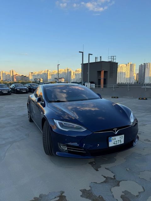 Tesla Model S