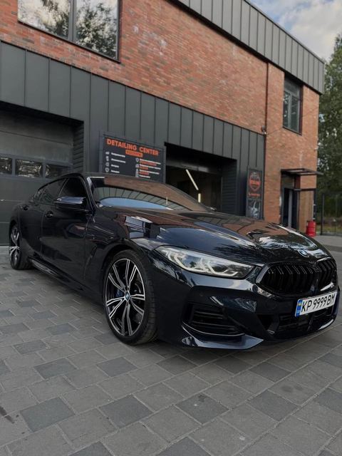 BMW M850i