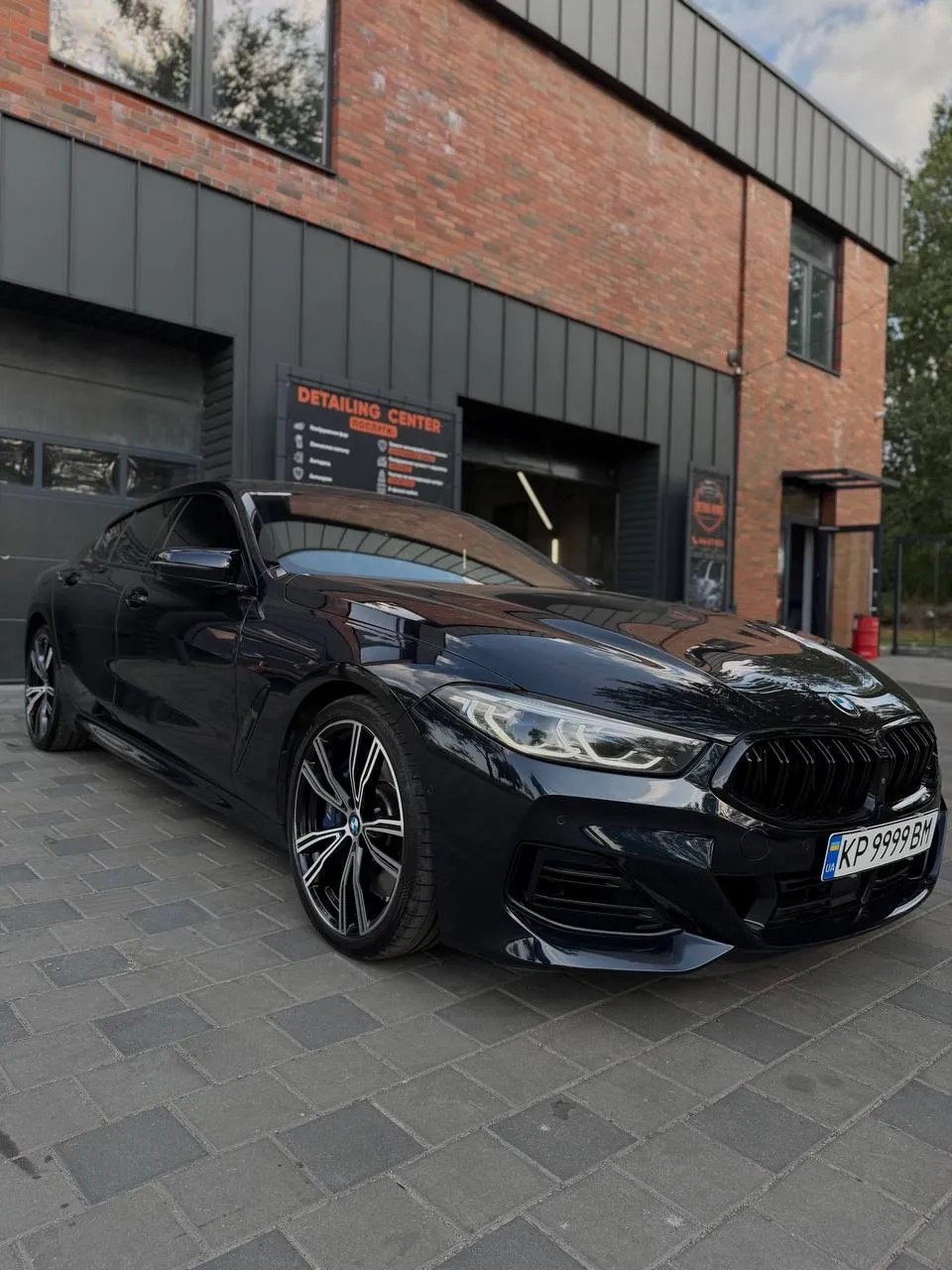 BMW M850i — фото 1