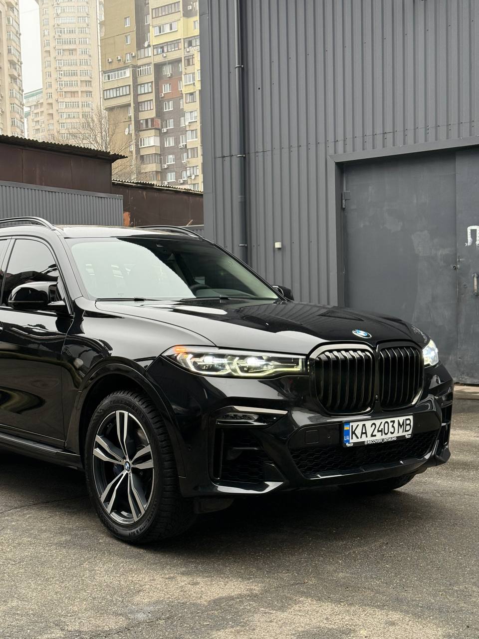BMW X7 — фото 1