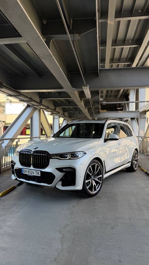 BMW X7 M50D