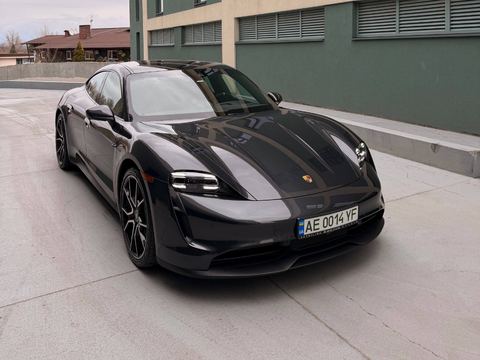 Porsche Taycan