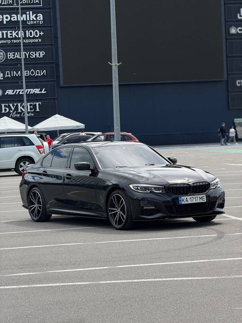 BMW 330i