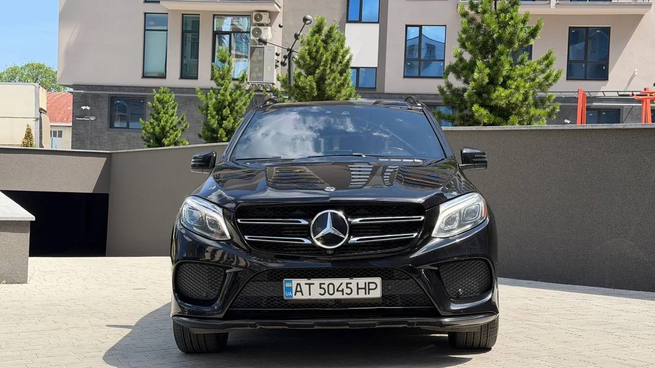 Mercedes-Benz GLE 350d — фото 1