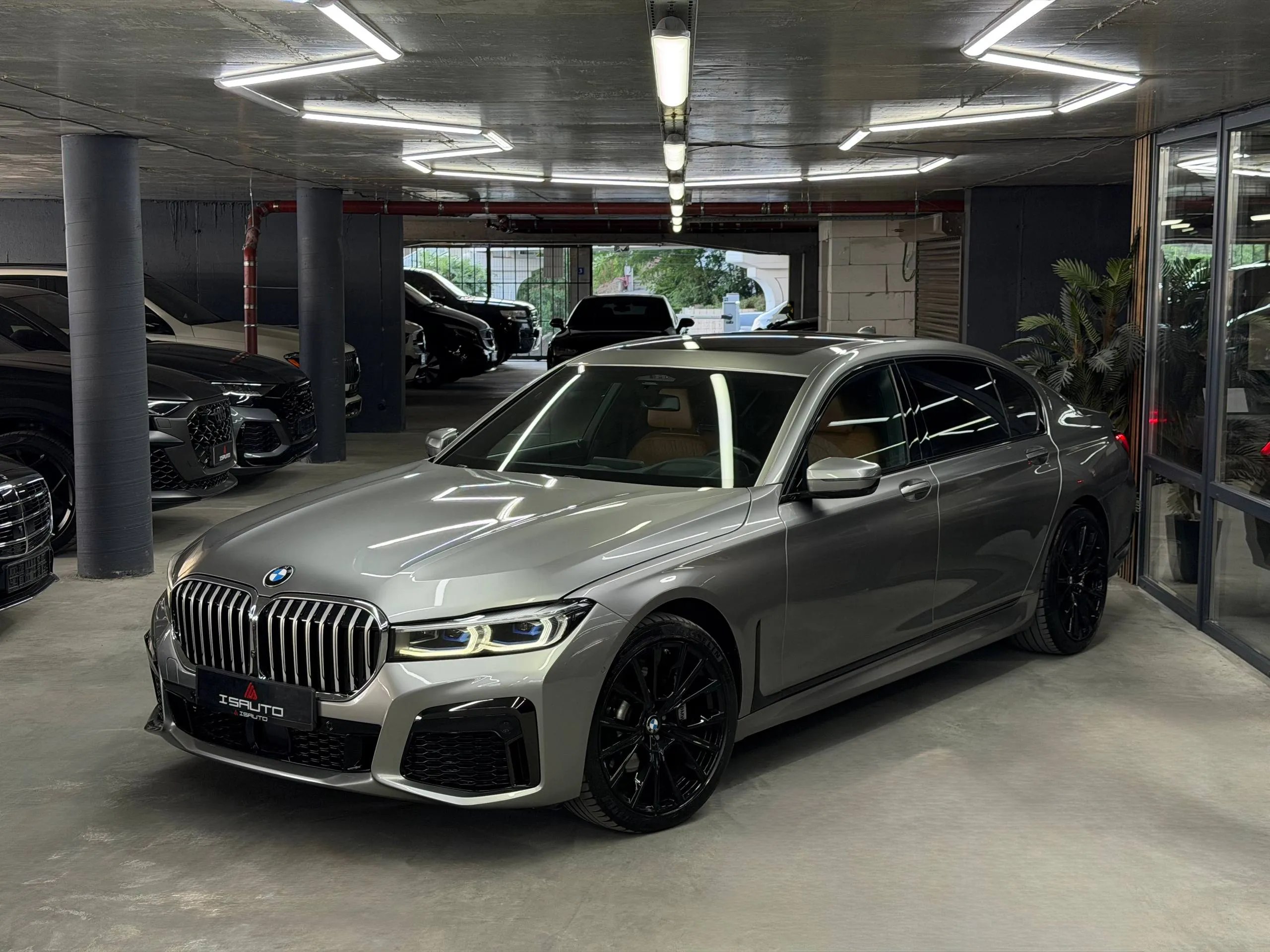 BMW 7Series 730d — фото 1