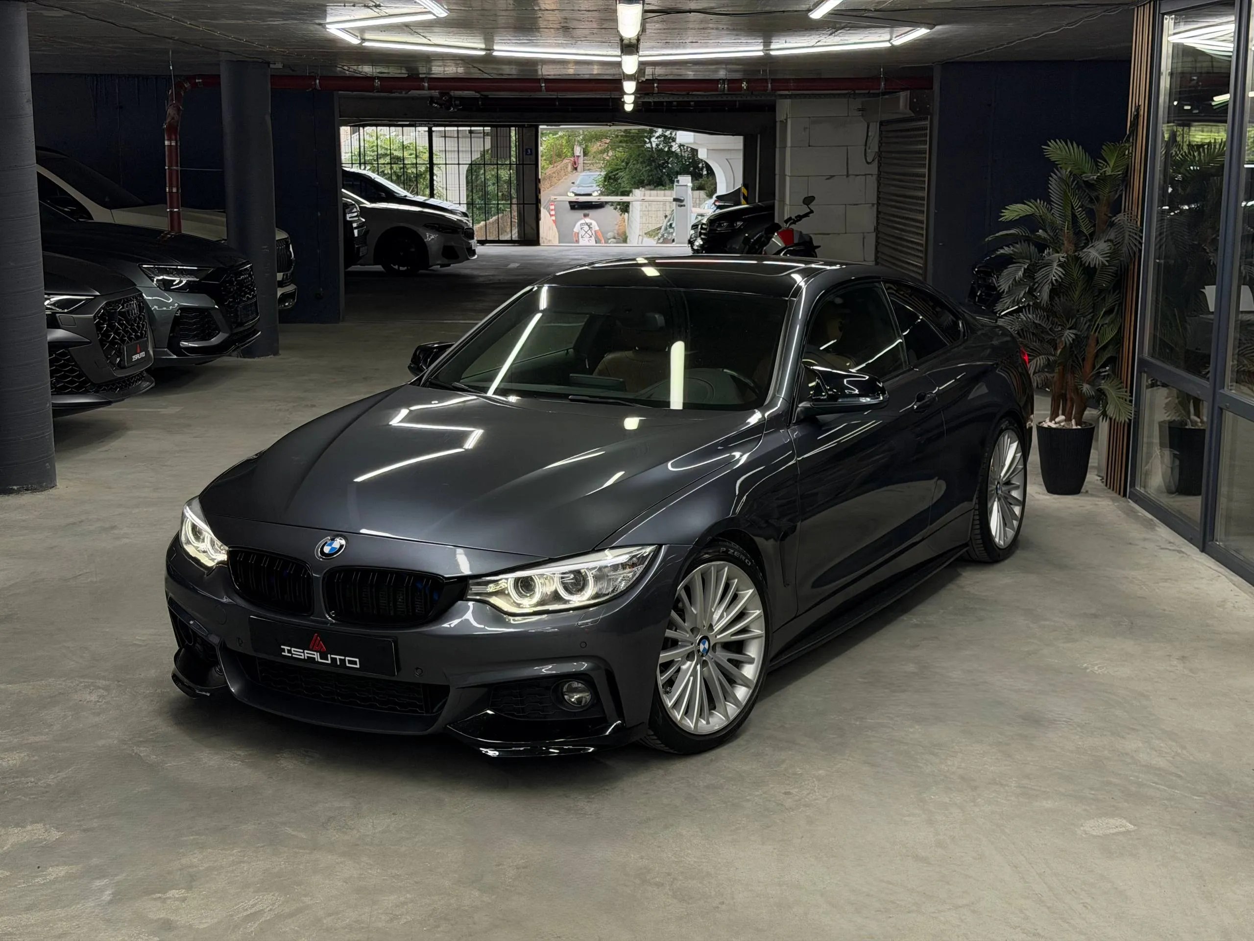 BMW 435i — фото 1