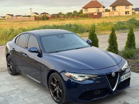 Alfa Romeo Giulia (952)