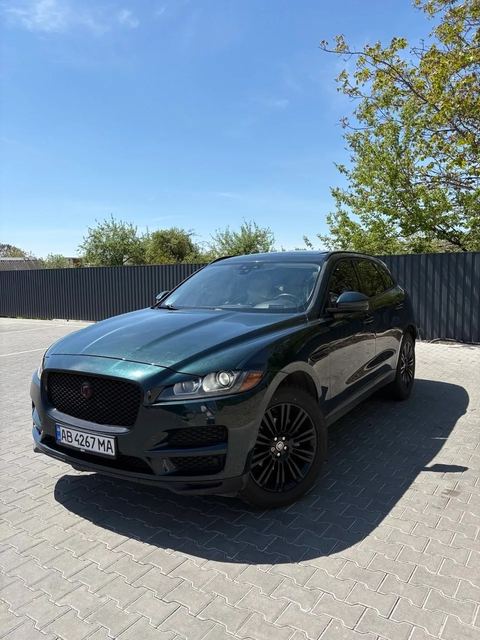 Jaguar F-PACE