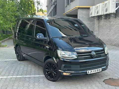Volkswagen Multivan T6 — фото 1