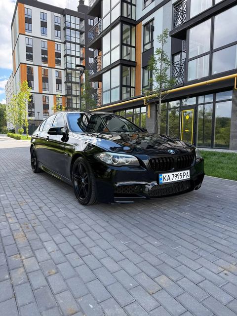 BMW 528i