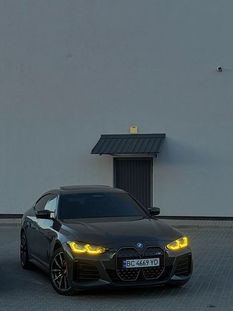 BMW i4