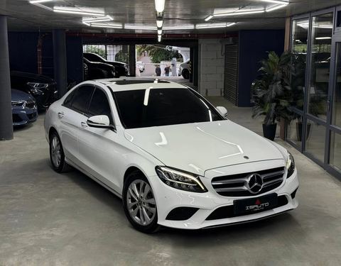 Mercedes-Benz CClass 220d — фото 1
