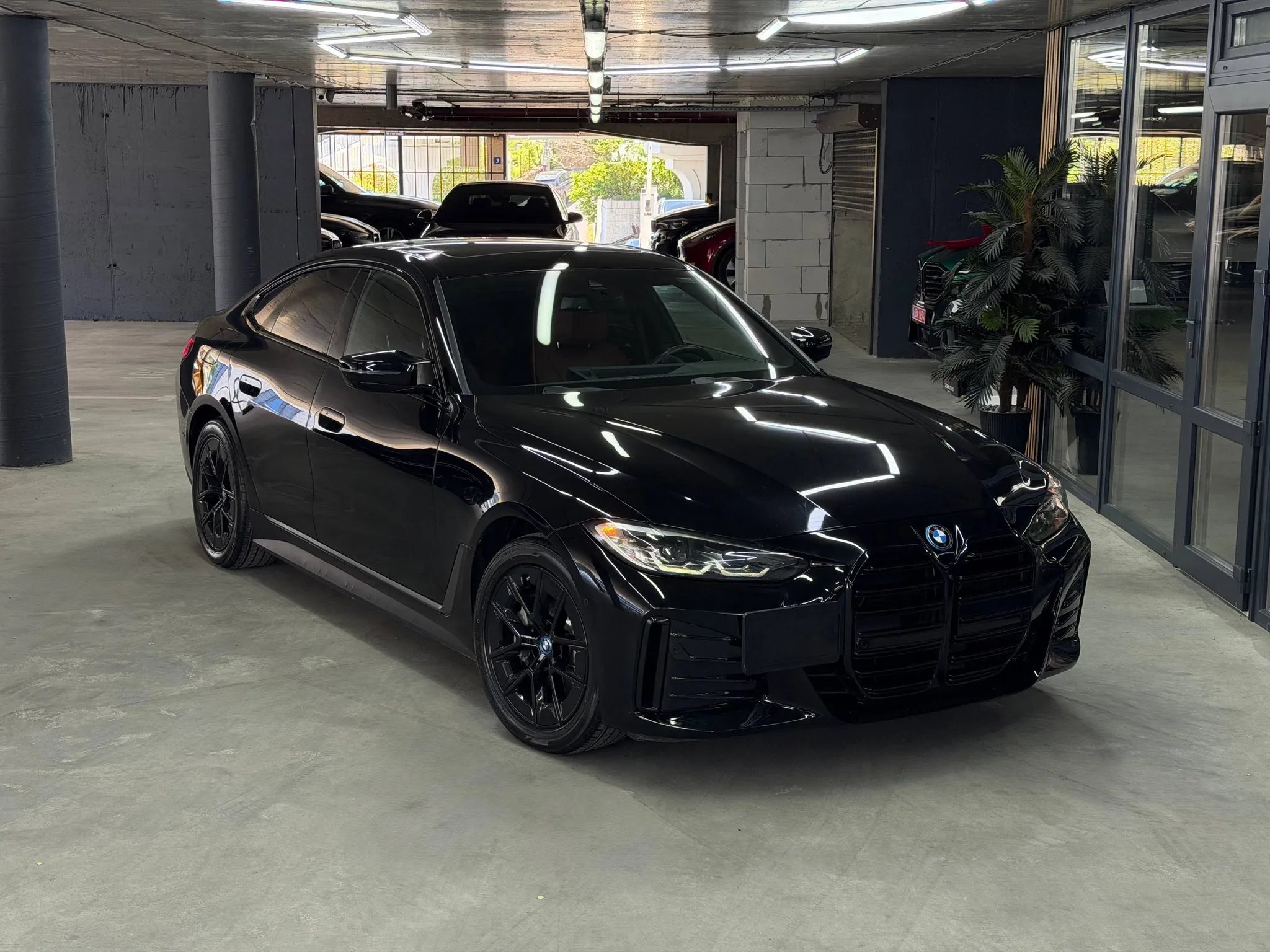 BMW i4