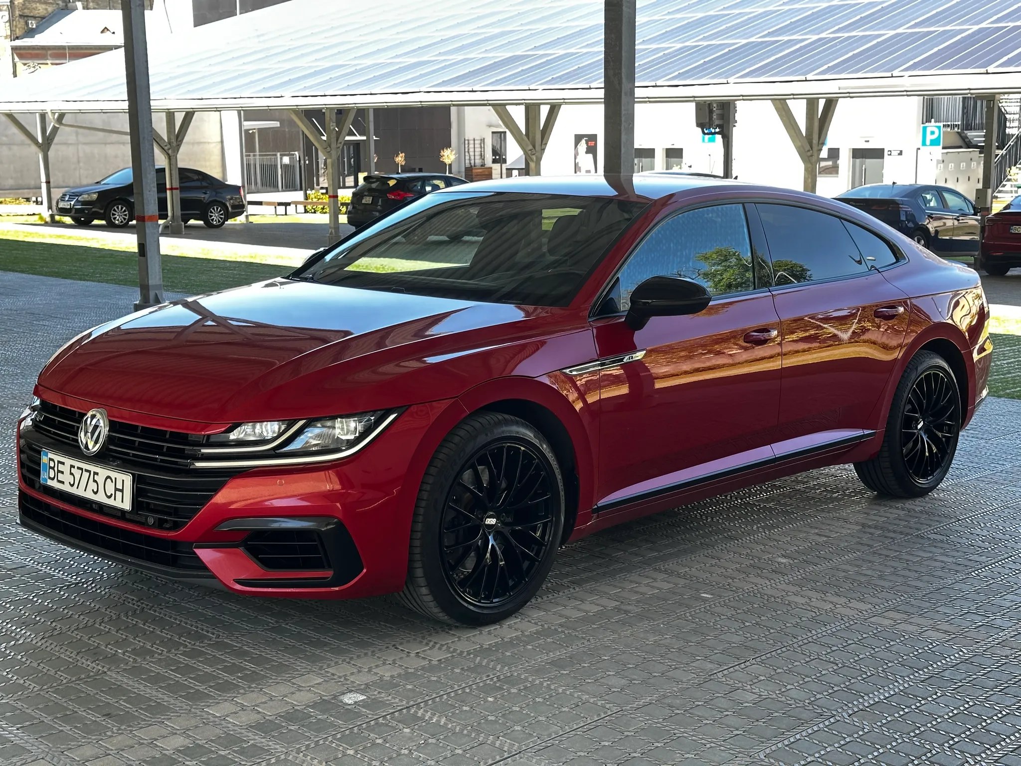 Volkswagen Arteon R-Line — фото 1